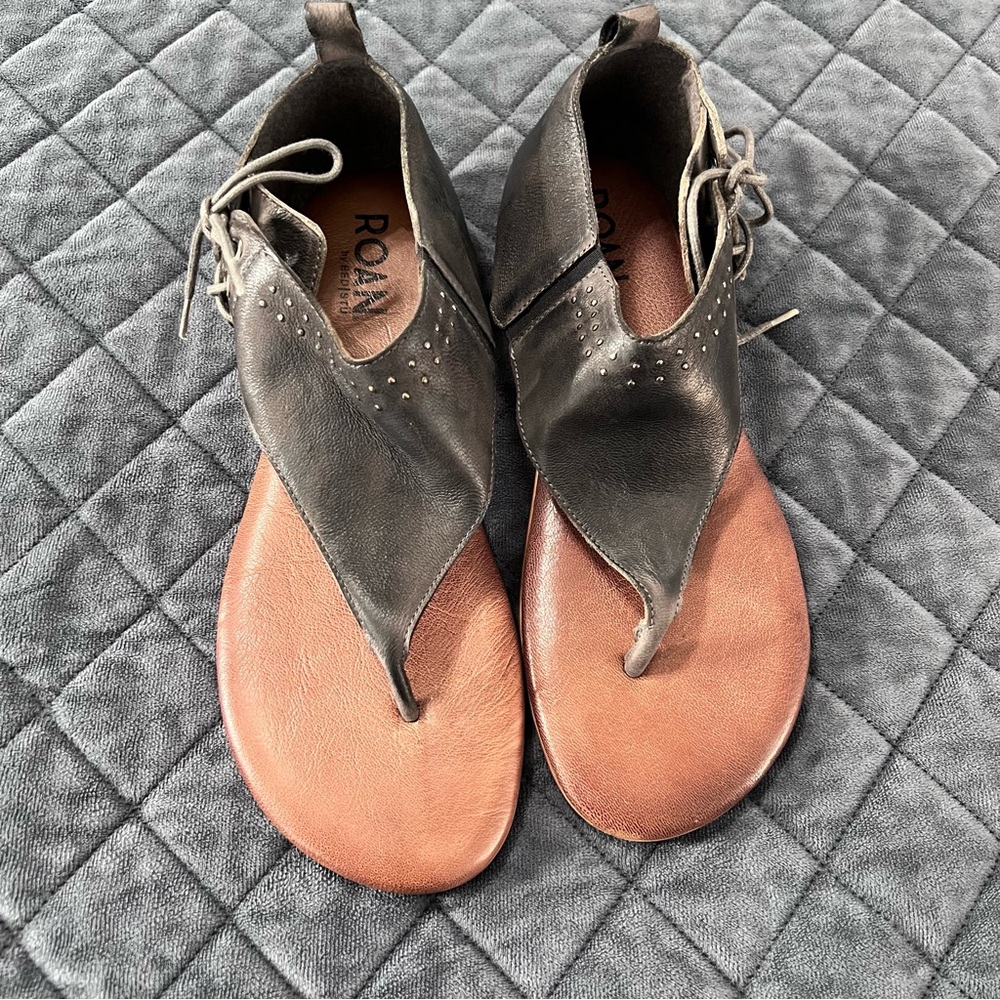 Roan By Bed Stu Sandals Women’s Size 10 Xandria Leather Thong Gray Ankle Tie - Picture 2 of 11